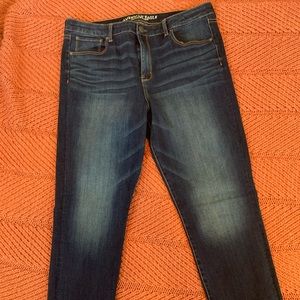 American Eagle High Rise Straight Jeans
